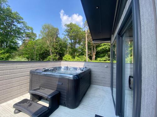 C05 - The Ogwen Lodge with Hot Tub