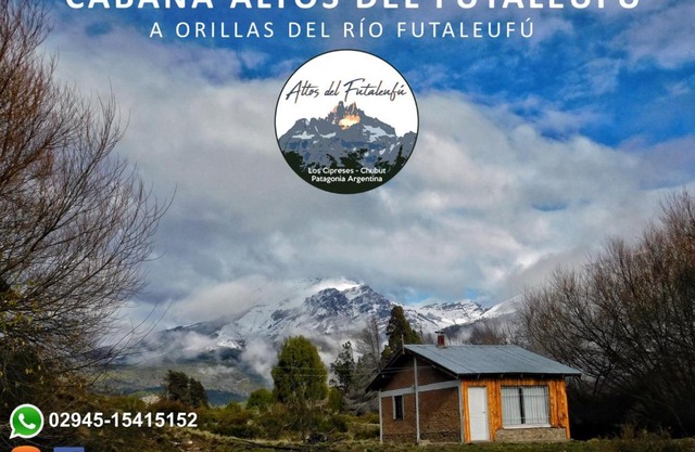 Cabaña de CAMPO Altos del Futaleufu sobre COSTA DE RÍO