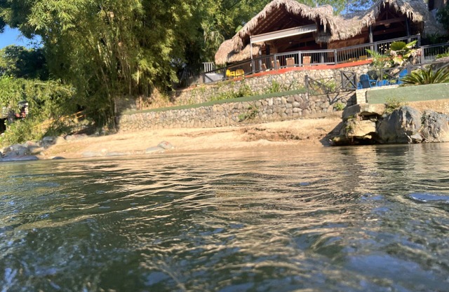 Cabaña del Rio, Hermosa Cabaña a orillas del rio