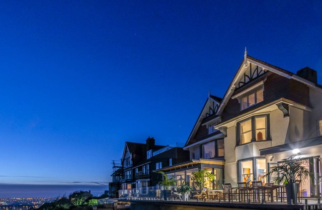 Cabin ∙ 6 bedrooms ∙ 14 guests