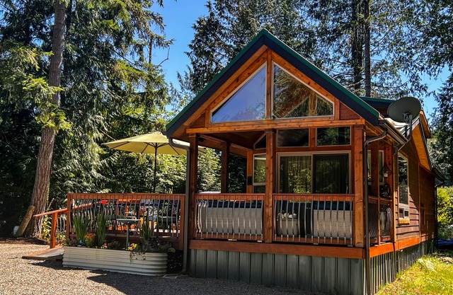 Cabin Among the Cedars – Secluded Forest Hideaway Near Beaches & Trails