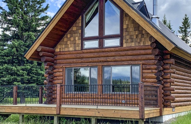 Cabins At Hay Creek Beautiful Log Cabin Stunning Views Glacier National Park