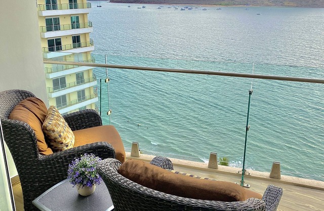 Camino al Mar, Apartment on the Beach with Fabulous Amenities Zona Dorada Pure Luxury