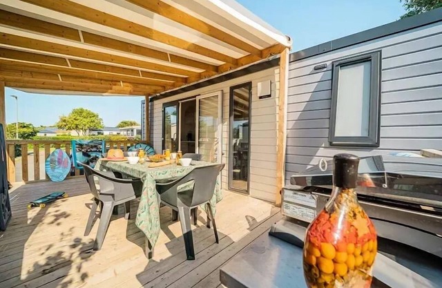 Camping L'Océan* - Authentic 3 Room Mobile Home 4/5 People