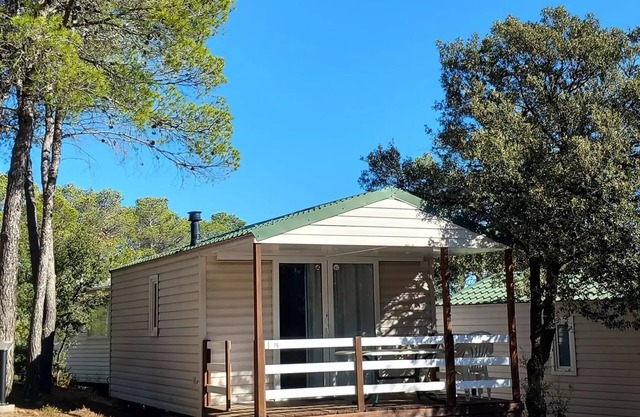 Camping Le Pinada * - Mobil Home LOUISIANE - 2 bedrooms - 22m2 4 to 5 people - 4 pers. included in the tariff
