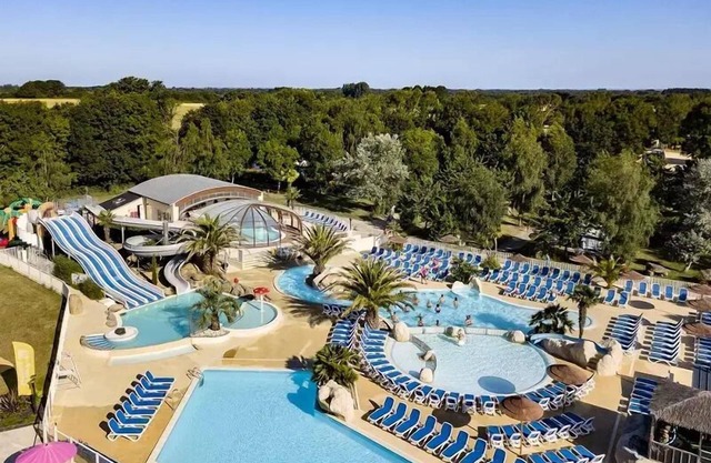 Campsite les Deux Fontaines* - Cottage Privilege TV LV 3 rooms 4 people
