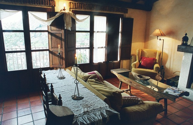 Canchalejo Rural House, authenticity and beauty