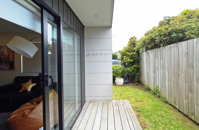 Canvas of Comfort — A Modern Townhouse of Four Suites