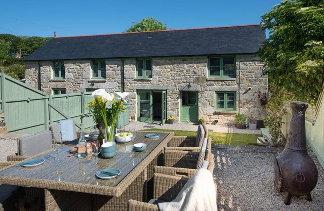 Captains Rest - a cottage that sleeps 4 guests in 2 bedrooms