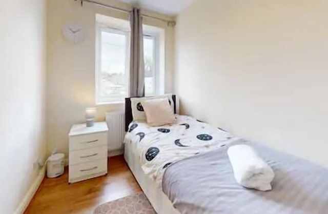 Captivating 2-Bed Apartment in Stanford-le-Hope