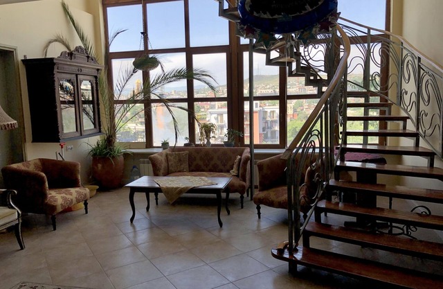 Caravan Villa in the center of old Tbilisi
