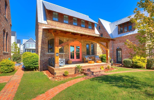 Carlton Landing-The Coral Cottage