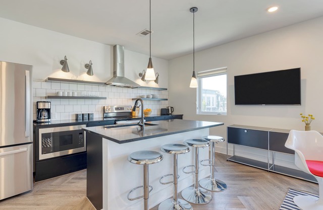 Carter #303 by AvantStay | 1BR + Rooftop Access