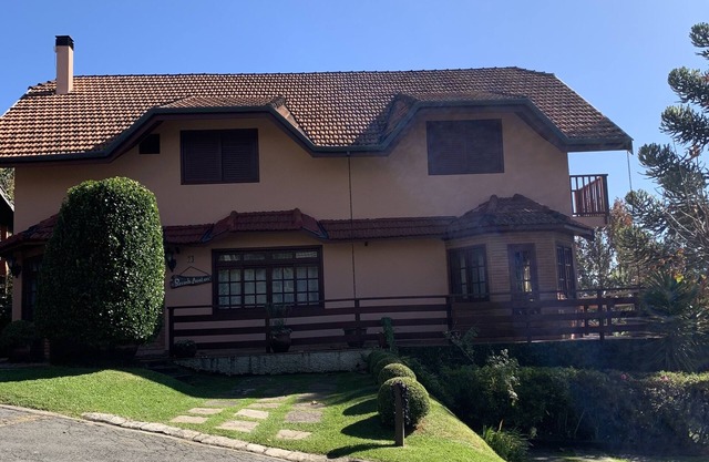 Casa Alto Capivari, Condomínio 6 Suites, Wi-fi Free, Vista Montanha10m do Centro
