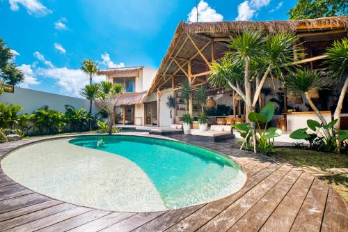 Casa Asachai - Stylish bohemian retreat - Balangan