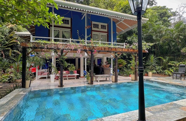 Casa Azul - Pool, nature, A/C, walk to the beach, fully equiped, made for groups