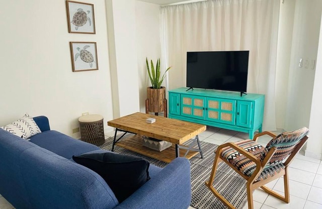 CASA BELUGA, Private home in the HEART of Downtown La Paz