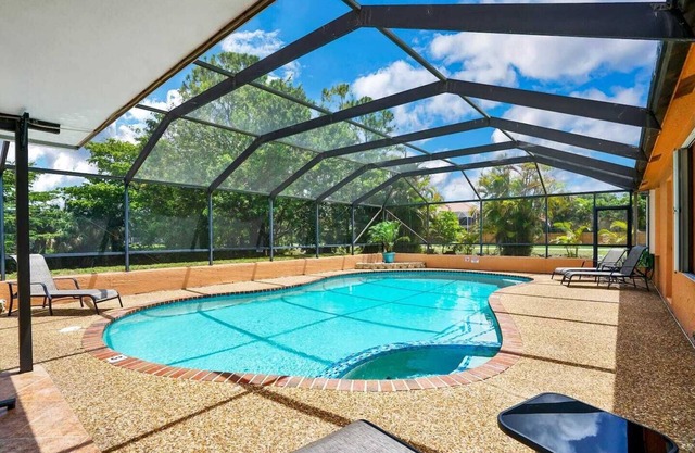 Casa Boca - Perfect Florida Getaway with Large Heated Saltwater Pool