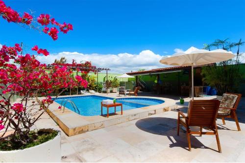 Casa com Piscina na Praia do Iguape by Carpediem