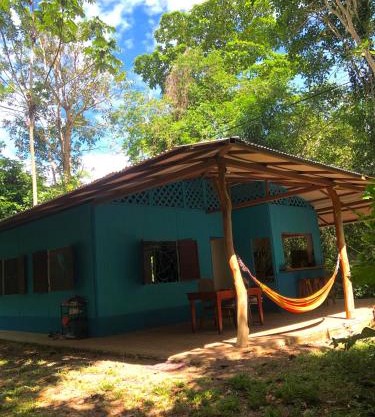 Casa con 3 cuartos a 500m Del Mar