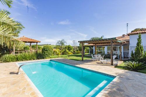 Casa de Campo c Piscina e Wi-Fi em Gramadinho