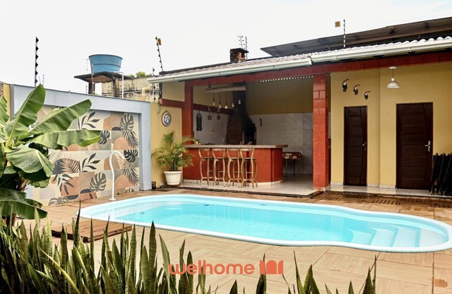 Casa em Macapa com piscina e churrasqueira