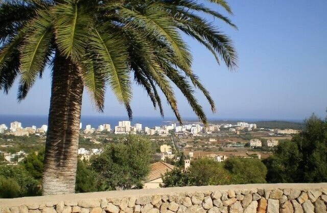 CASA ISABEL: Finca with pool and fantastic coastal views only 1 km to the sea
