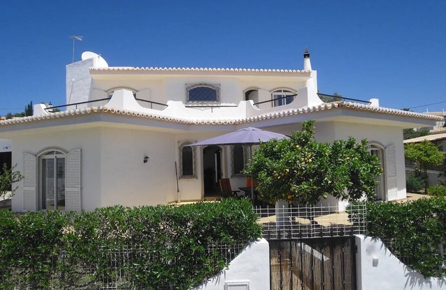 Casa Limão - Villa in Monte Canelas