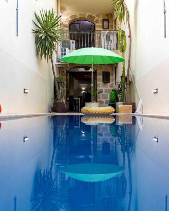 Casa Naxxar 4 Floor Townhouse and Private Pool