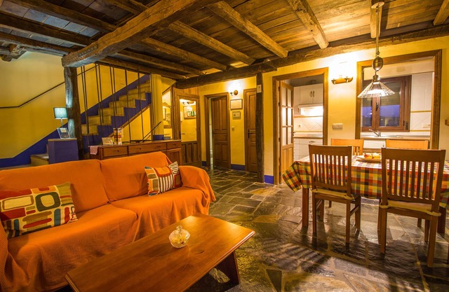 Casa Rural del Corral y Apartamentos for 4 people