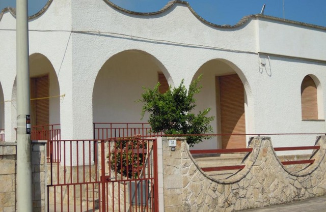 casa vacanze trilocale Salento Marina di San Gregorio