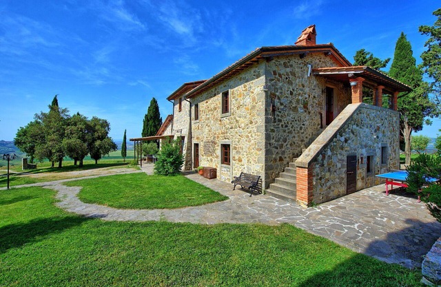 Casale Santa Francesca - Country Villa with swimming pool in Orcia Valley, Tuscany
