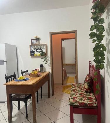 Casinha a 100 metros da praia