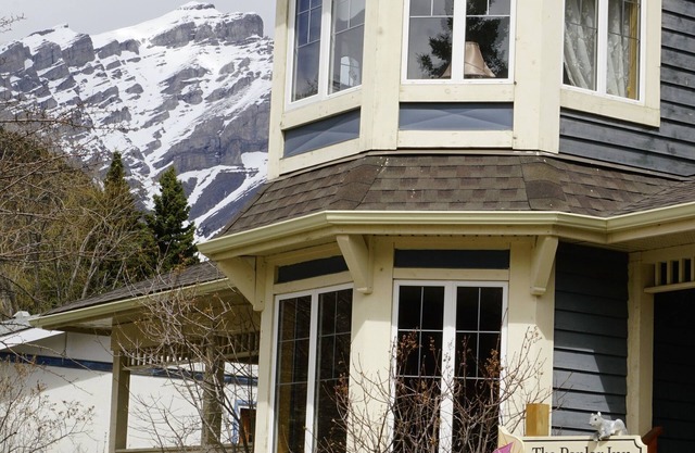 Cedar Chalet in Banff National Park