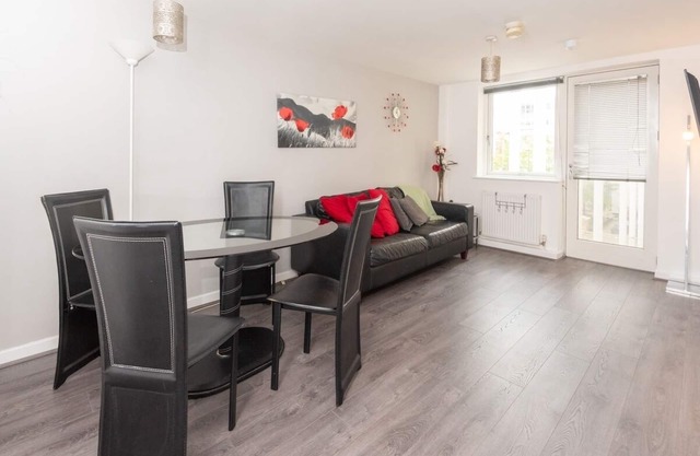 Central Albert Dock 2Bed/2Bath