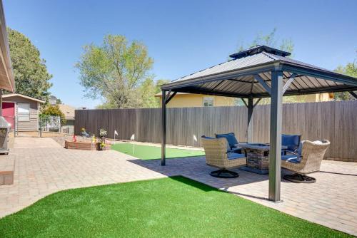 Central Prescott Home with Putting Green and Fire Pit