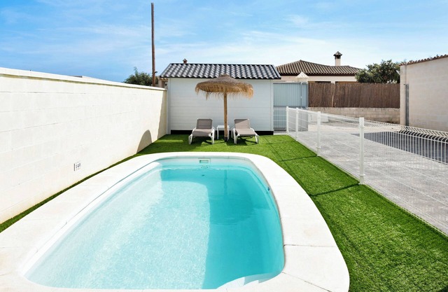 Chalet "Casa Manoli" with Pool, Terrace, A/C & Wi-Fi