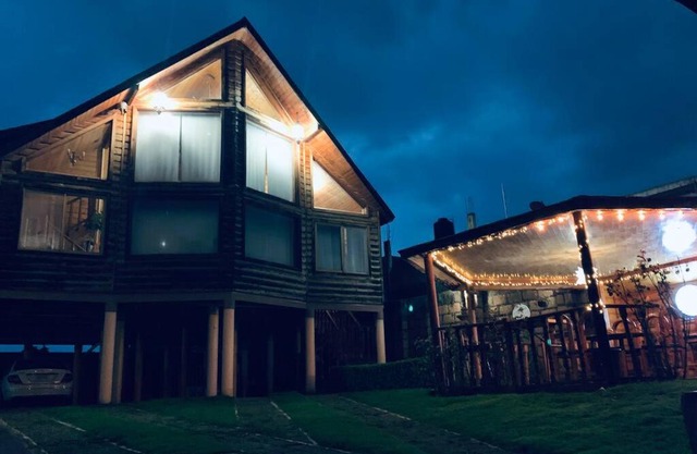 Chalet con Jardín, Kiosko, Fogata