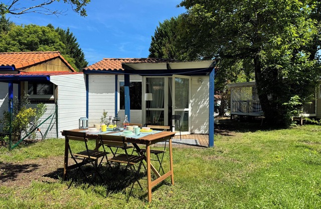 Chalet d'Herm, at the gateway to endless pine forests and the Atlantic Ocean!