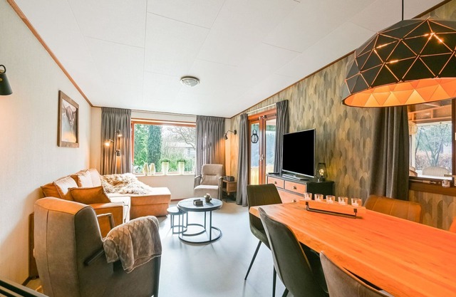 Chalet in Stegeren near Forest and Pond