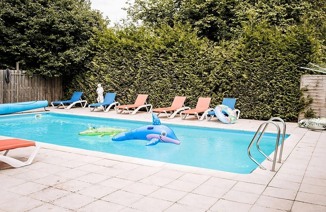Chalet Retreat with pool