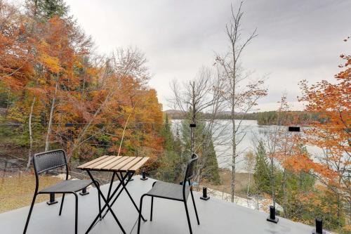 Chalet Rivage with Spa and Breathtaking Lake View