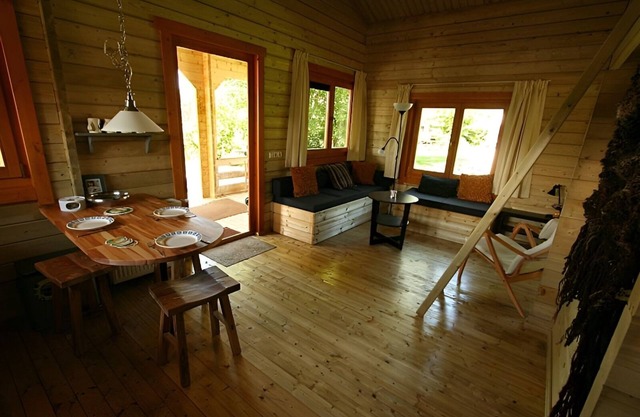 Chalet the Kingfisher on small nature campsite 't Ol Gat