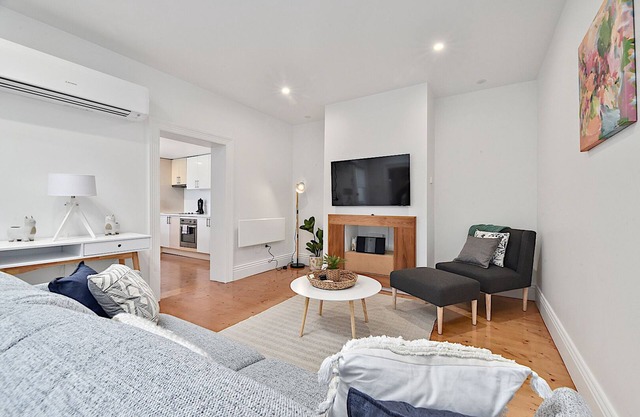 Character cottage on CBD fringe