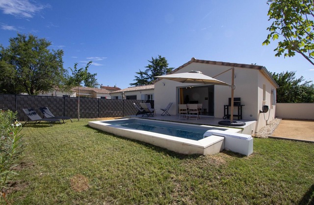 Chardonnay - new villa with private pool in the heart of the village - sleeps 4
