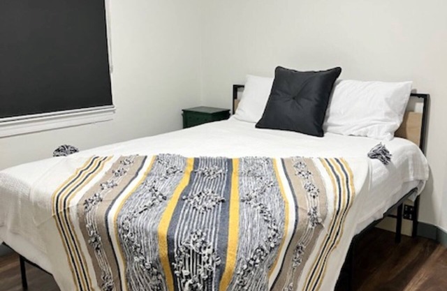 Charm, Prime Location: