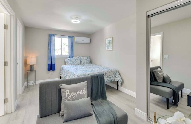 Charming 1/1 Apartment at 10 minutes from Tampa Airport with WiFi, AC.