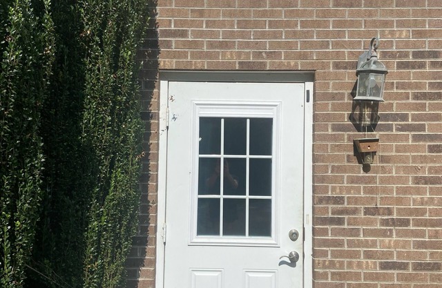 Charming 1 bed 1 bath apartment on 6 acres in Moravian Falls