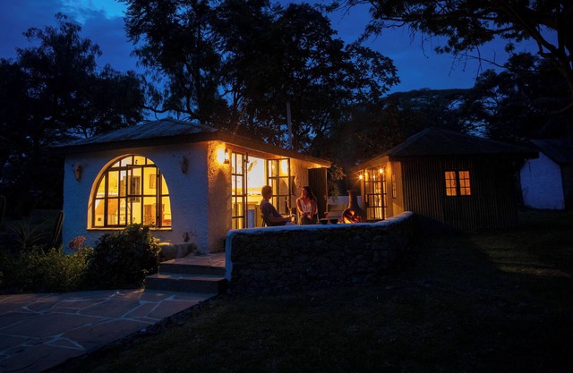 Charming 1-bedroom cottage on Lake Naivasha with private garden and wildlife views on the lake.