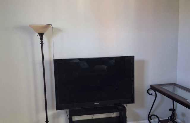 Charming 1-bedroom apartment with AC, WiFi in West Covina
